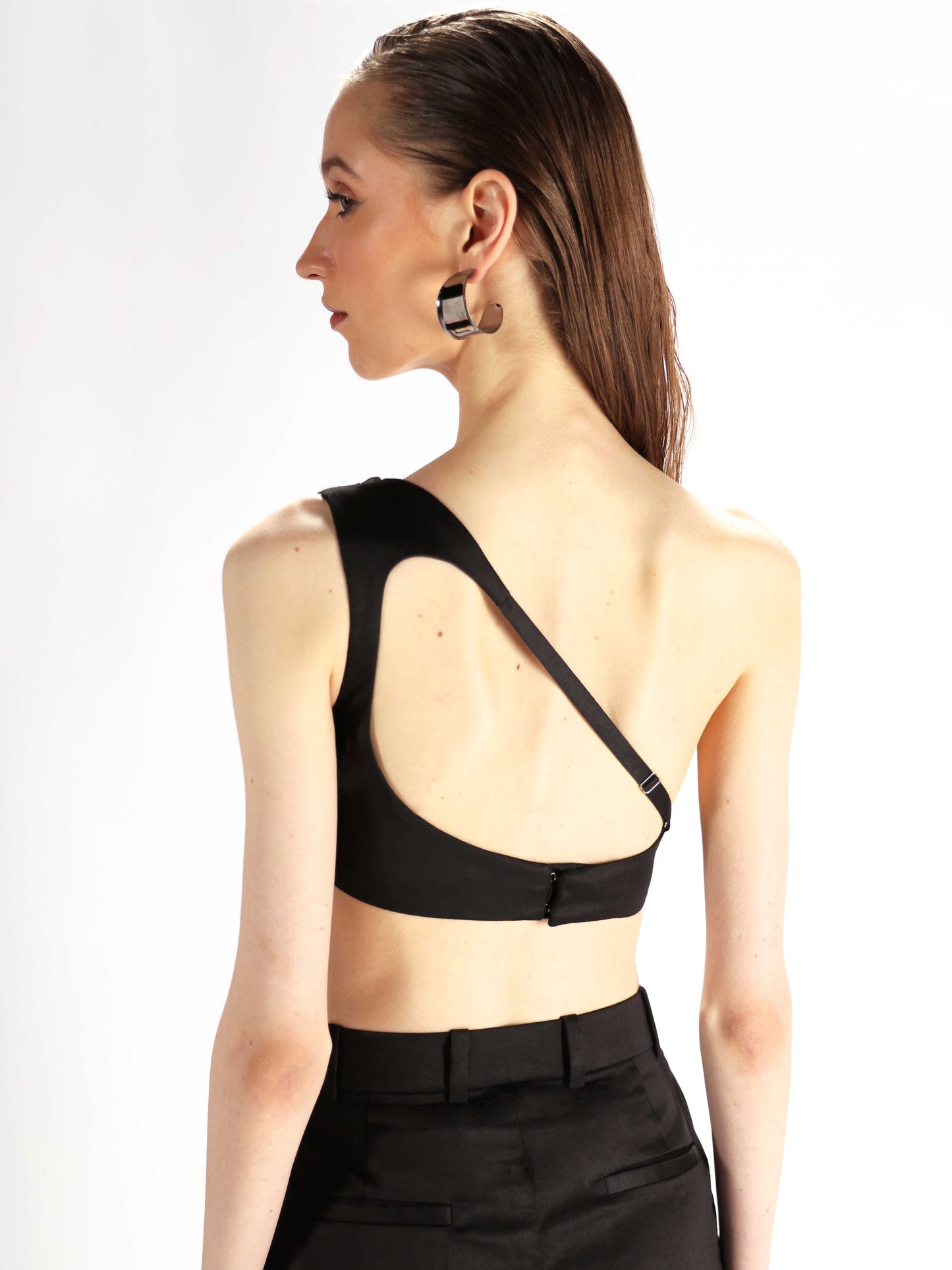 Noire Underwire Top