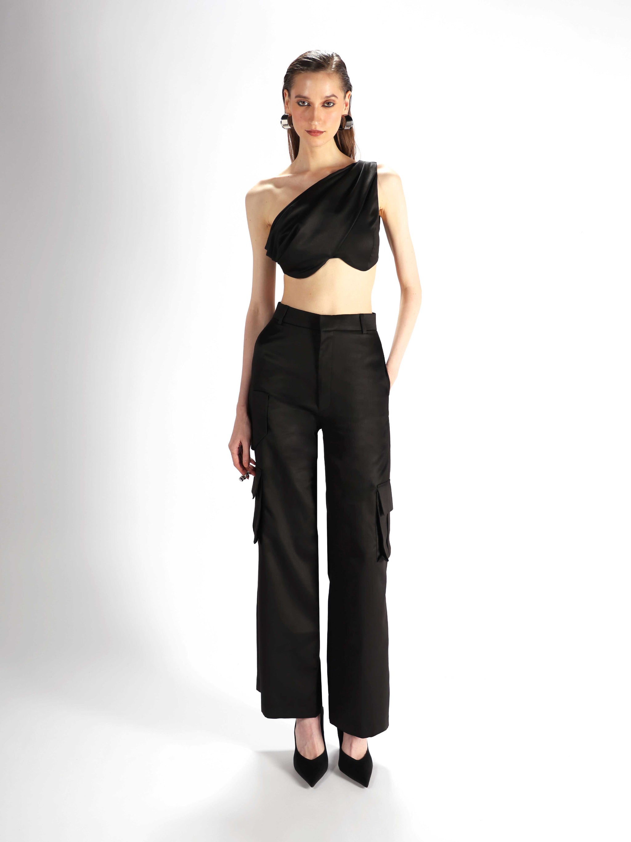 Noire Underwire Top