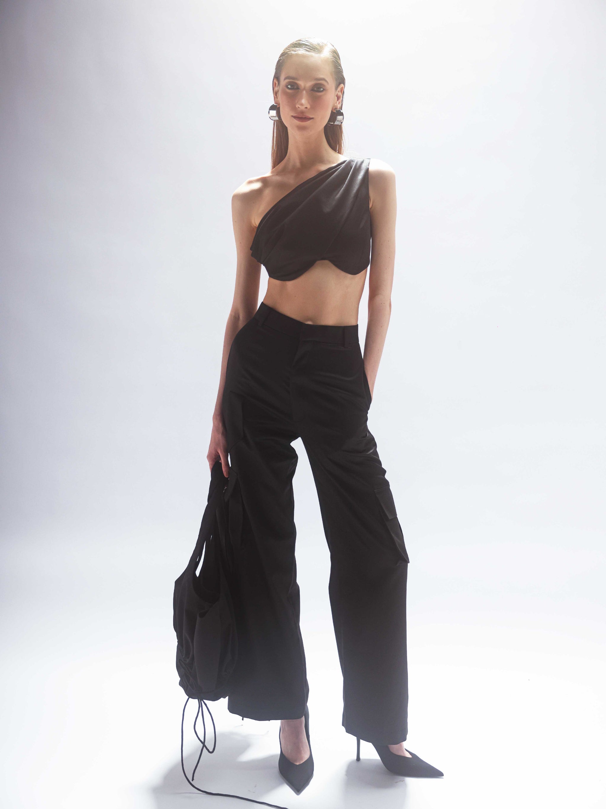 Noire Underwire Top